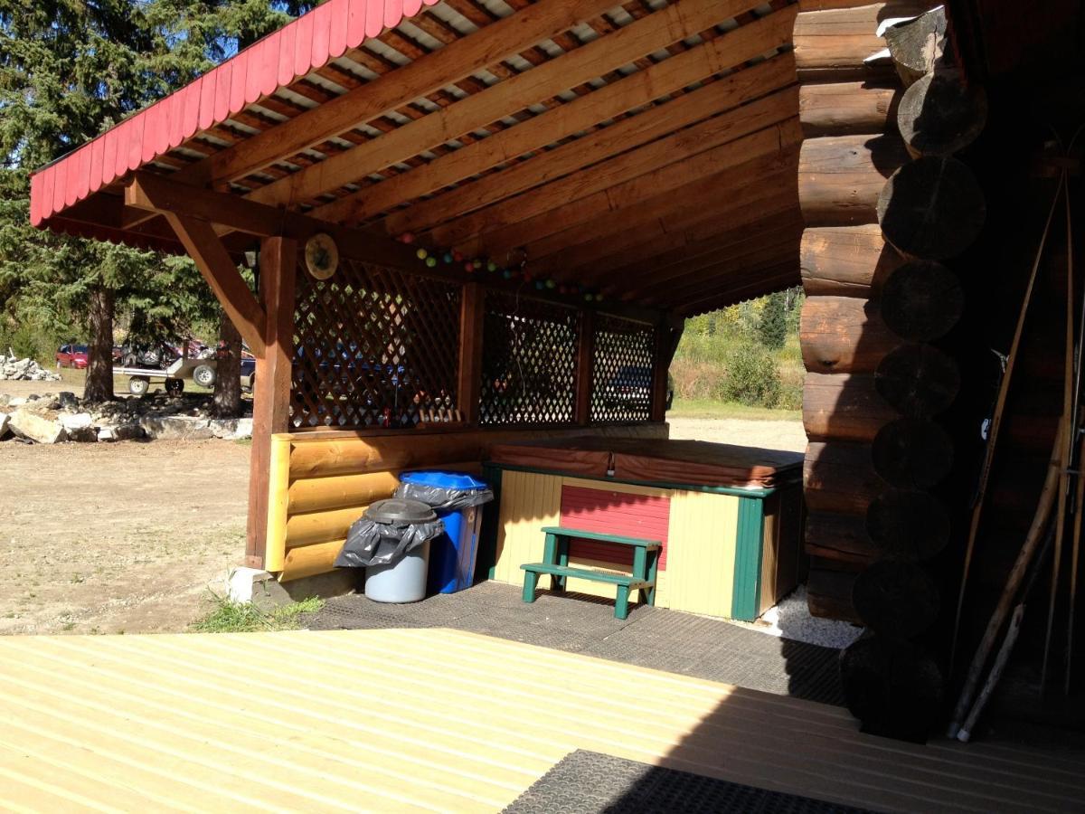 Summit River Lodge & Campsites Valemount Ngoại thất bức ảnh