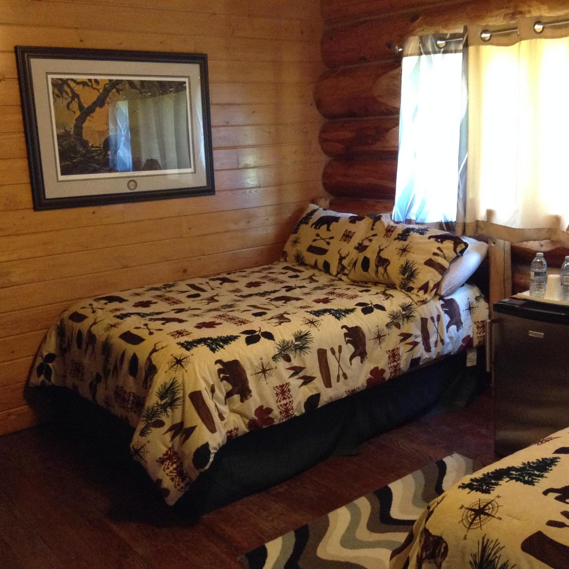 Summit River Lodge & Campsites Valemount Phòng bức ảnh